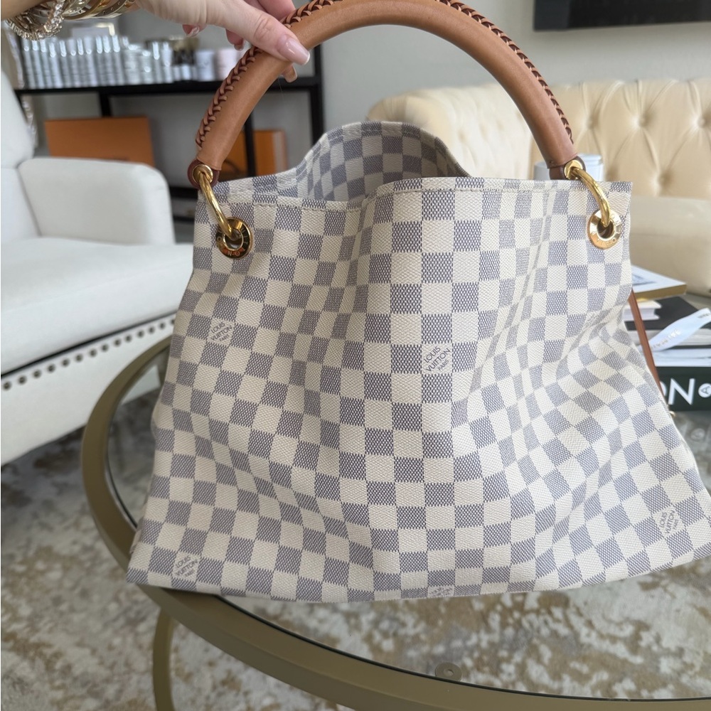Louis Vuitton artsy damier azur
